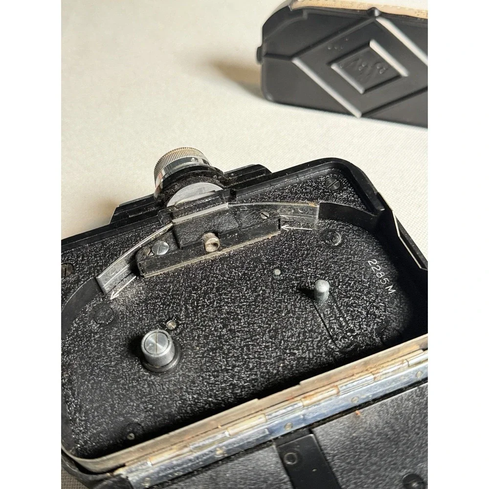 Vtg Agfa Movex 8 Movie Camera - WORKING MOTOR - w/ Case & Agfacolor Cassette